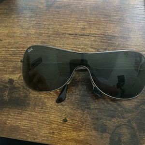 ray ban black sunglasses